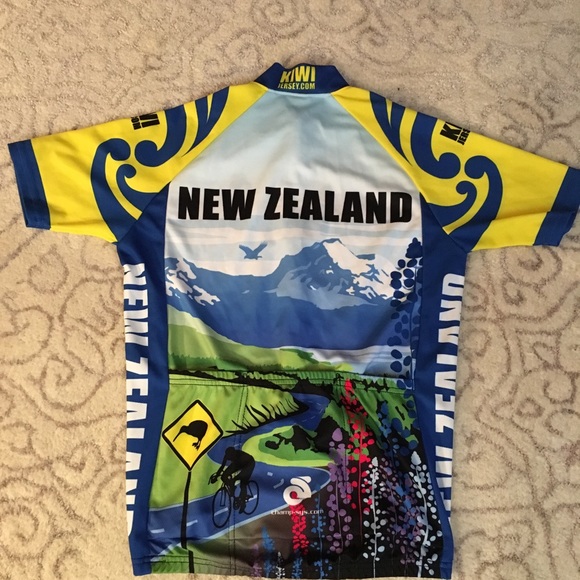 Cycle Top. - Picture 3 of 3